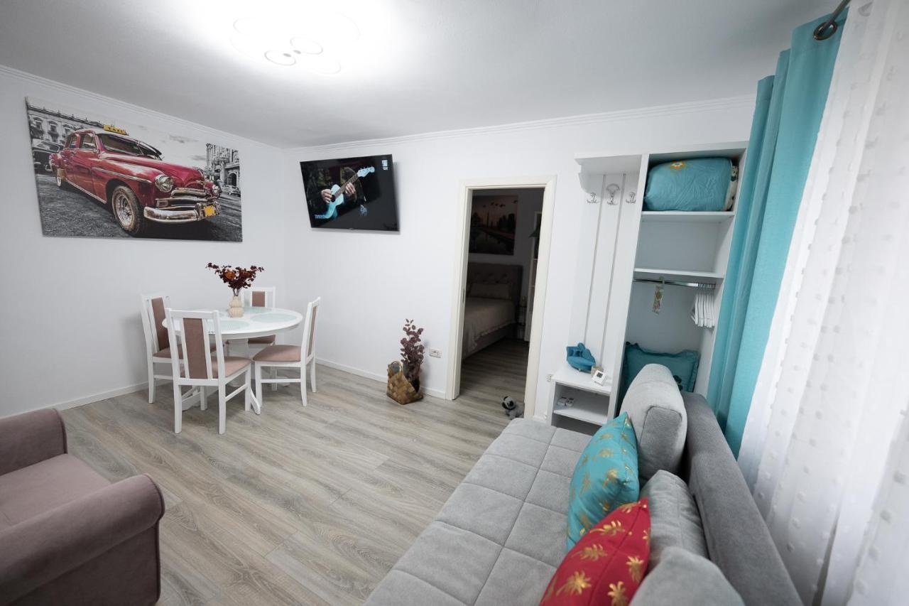 L&R Boutique Apartment Otelu Rosu Zewnętrze zdjęcie
