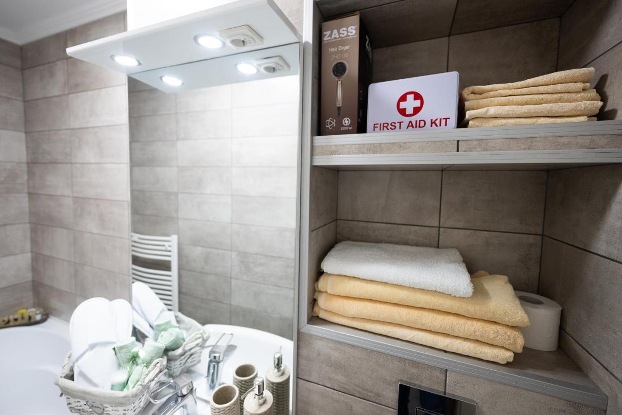 L&R Boutique Apartment Otelu Rosu Zewnętrze zdjęcie